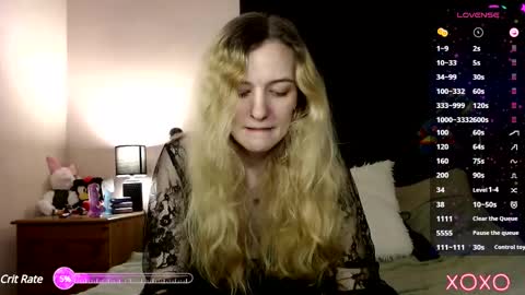 Snapshot of xelliee_rosex chatting on February 2025 05:33:01 PM EllieeRose online show from February 2025 05:33:01 PM