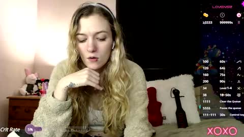 Snapshot of xelliee_rosex chatting on February 2025 06:26:02 PM EllieeRose online show from February 2025 06:26:02 PM