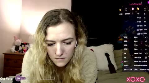 Snapshot of xelliee_rosex chatting on March 2025 07:59:02 PM EllieeRose online show from March 2025 07:59:02 PM