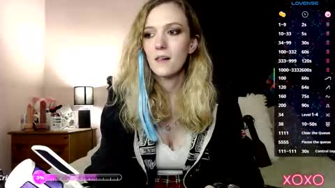 Snapshot of xelliee_rosex chatting on October 2025 07:56:02 PM EllieeRose online show from October 2025 07:56:02 PM