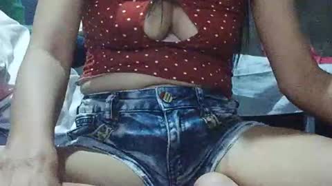 Snapshot of xhotskinny69x chatting on March 2025 10:20:02 PM xhotskinny69x online show from March 2025 10:20:02 PM