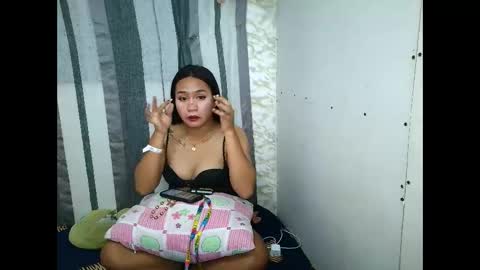 xhottiecausin2324 online show from March 2026 02:17:02 PM