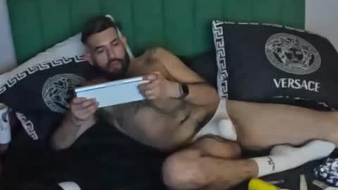 Snapshot of xhristian86 chatting on January 2026 10:29:01 AM DJ Xhristian online show from January 2026 10:29:01 AM