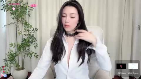 Snapshot of xi_ethel chatting on June 2026 12:35:01 AM XI online show from June 2026 12:35:01 AM