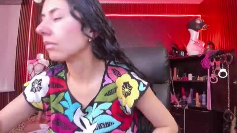 XiaQueen   I M online show from December 2025 08:50:02 PM