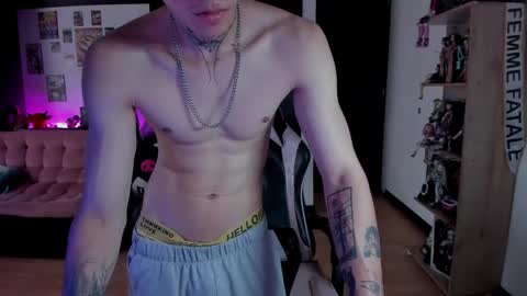 Snapshot of xice_boy chatting on June 2026 02:33:01 PM xIce Boy online show from June 2026 02:33:01 PM