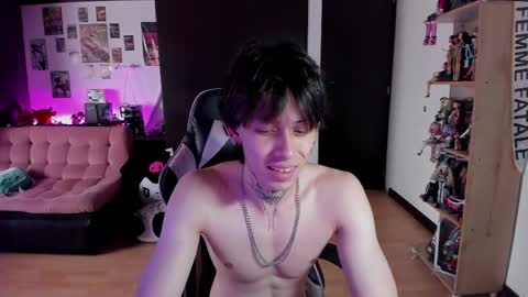 Snapshot of xice_boy chatting on June 2026 06:47:01 PM xIce Boy online show from June 2026 06:47:01 PM