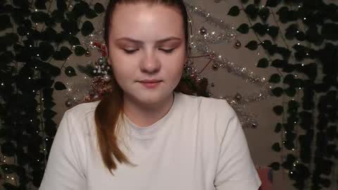 Lina online show from December 2024 04:23:02 AM