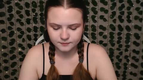 Lina online show from January 2025 04:12:01 AM