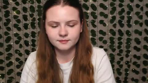 Lina online show from January 2025 04:18:01 AM