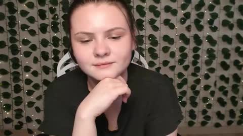Lina online show from February 2025 07:18:02 AM