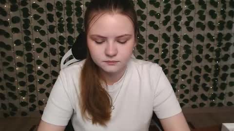 Lina online show from February 2025 04:07:01 AM