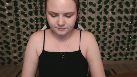 Lina online show from February 2025 07:09:02 AM