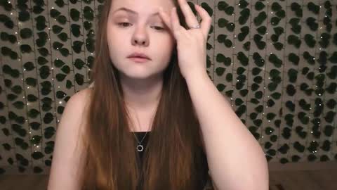 Lina online show from March 2025 05:01:01 AM