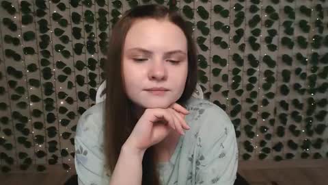 Lina online show from March 2025 08:10:02 AM