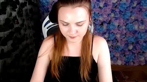 Lina online show from September 2025 06:13:01 AM