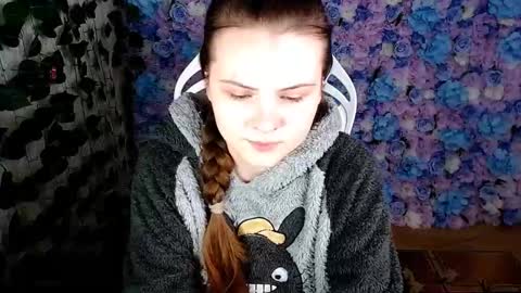 Lina online show from October 2025 05:15:01 AM