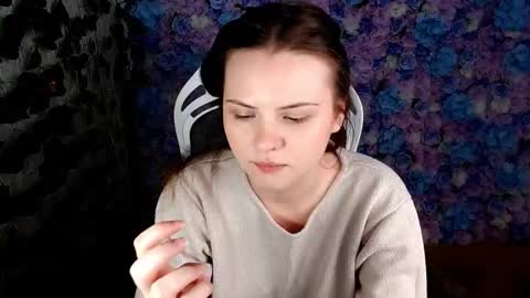 Lina online show from October 2025 04:10:01 AM