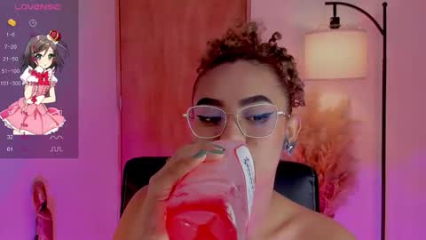Snapshot of ximena_sotto1 chatting on January 2025 09:51:01 PM camila online show from January 2025 09:51:01 PM