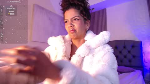 Mia Vega online show from February 2025 10:23:02 PM