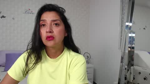 ximena suarez online show from February 2025 04:23:02 AM