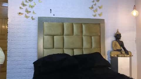 ximena online show from April 2026 08:00:02 PM