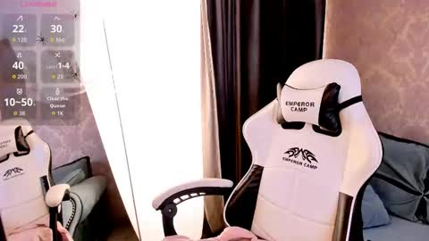 Linda online show from October 2025 06:14:02 AM