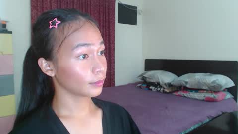 Snapshot of xlovely_destinyx chatting on January 2025 10:16:02 PM Alice online show from January 2025 10:16:02 PM