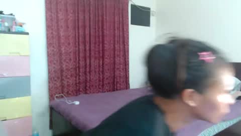 Snapshot of xlovely_destinyx chatting on February 2025 07:13:01 AM Alice online show from February 2025 07:13:01 AM