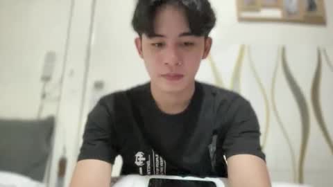 MIKAEL online show from April 2026 03:35:01 PM