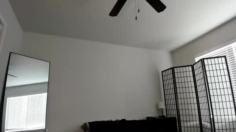   online show from December 2024 09:48:01 PM