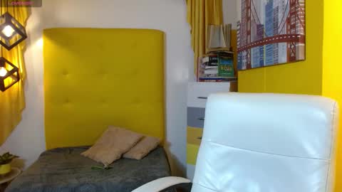 lunna online show from November 2025 07:54:01 PM