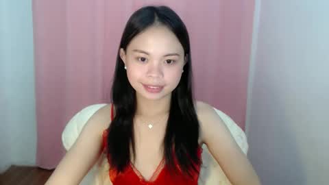 nathalie online show from April 2026 04:23:01 PM