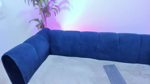 xoxo_angel online show from December 2025 02:26:01 PM