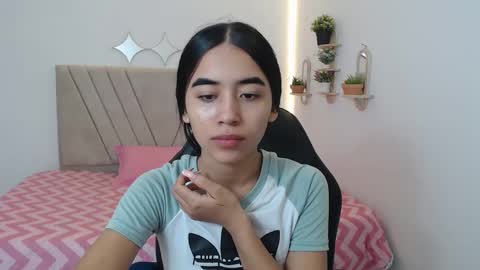 melany online show from April 2026 12:04:01 PM