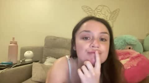 Snapshot of xoxo_roseee chatting on May 2026 03:37:02 AM xoxo rosee online show from May 2026 03:37:02 AM