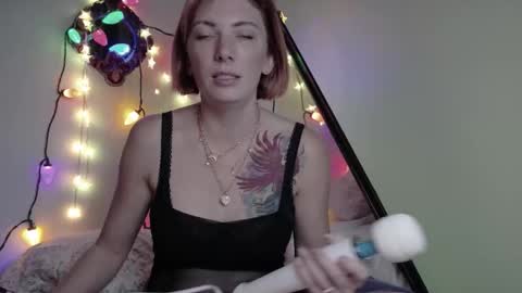 Snapshot of xpcouple chatting on December 2025 01:24:01 AM XPCouple online show from December 2025 01:24:01 AM