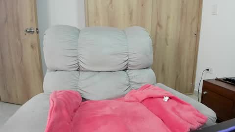 Hellen Sofia instagram hellen5546 online show from April 2026 08:01:02 PM