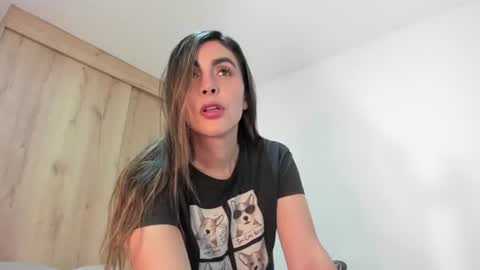 Snapshot of xspecialroomx chatting on June 2026 08:56:02 PM Hellen Sofia instagram hellen5546 online show from June 2026 08:56:02 PM