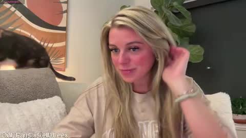 xstellabeex online show from December 2024 11:51:01 PM