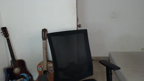 xtranherr online show from November 2025 03:07:01 AM