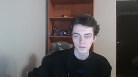 traqqq online show from November 2025 08:19:01 PM