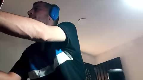 xuyeeg online show from February 2025 03:08:01 PM