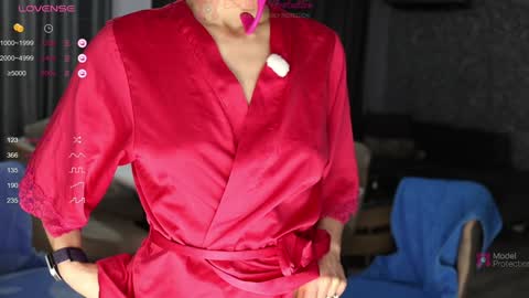 FrancyStepmom and YStepson    INTERESTED IN A GIRL-GIRL COLLABORATION  TEXT ME HERE  or INSTAGRAM online show from January 2025 01:37:02 PM