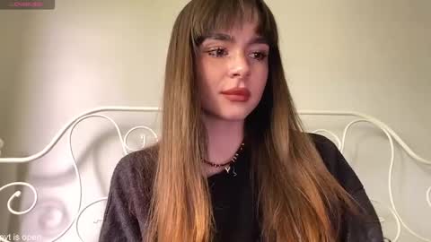 Snapshot of xx_lily chatting on June 2026 10:54:02 AM Lily online show from June 2026 10:54:02 AM