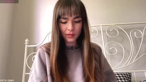 Snapshot of xx_lily chatting on June 2026 10:54:02 AM Lily online show from June 2026 10:54:02 AM