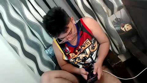 Snapshot of xxhotloyd_cummerx chatting on January 2025 02:11:01 PM Loyd online show from January 2025 02:11:01 PM