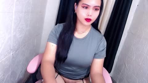 Snapshot of xxhotsexydivinexx chatting on October 2025 11:27:01 PM divine online show from October 2025 11:27:01 PM