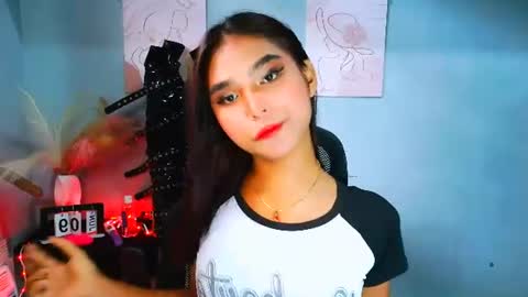 xxmiahot online show from June 2026 03:51:02 AM