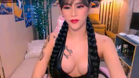 xxmissjuliaxx online show from November 2025 05:35:02 AM